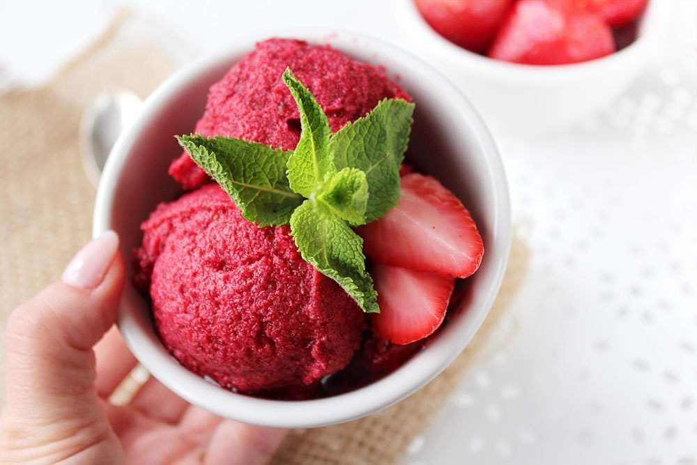 strawberry puree custard ice cream  purchase price + How to prepare