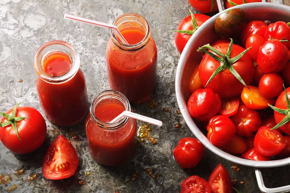 Buy the highest quality types of UK tomato puree at a cheap price
