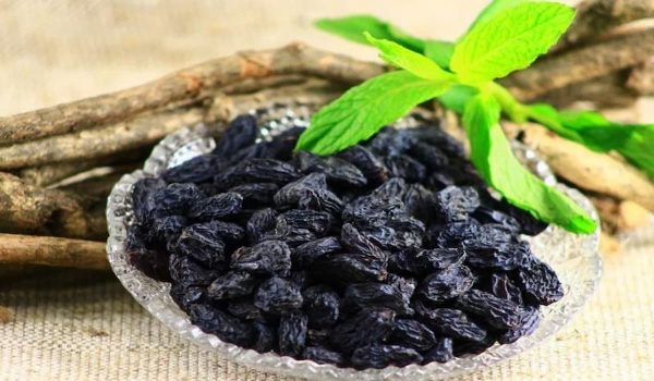 Black raisin nutrition facts 100 g