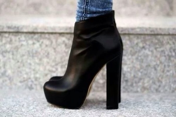 Buy Ladies High Heel Boots + Great Price