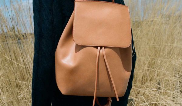Buy the best types of leather backpack  at a cheap price