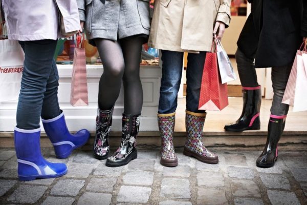 Famous Luxury women’s boots + resonable price