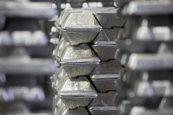 The purchase price of ingot steel products from production to consumption