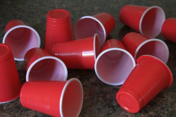 Disposable plastic cups with logo  | buy at a cheap price