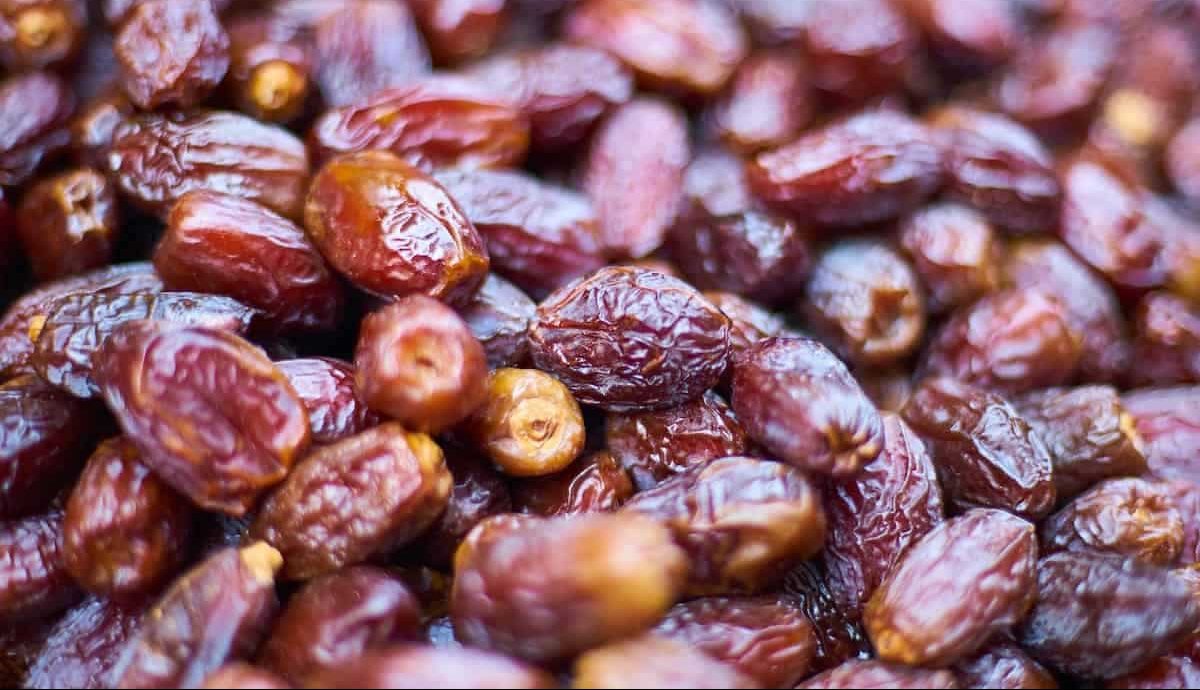 Purchase and price of wholesale fresh Medjool dates recipe