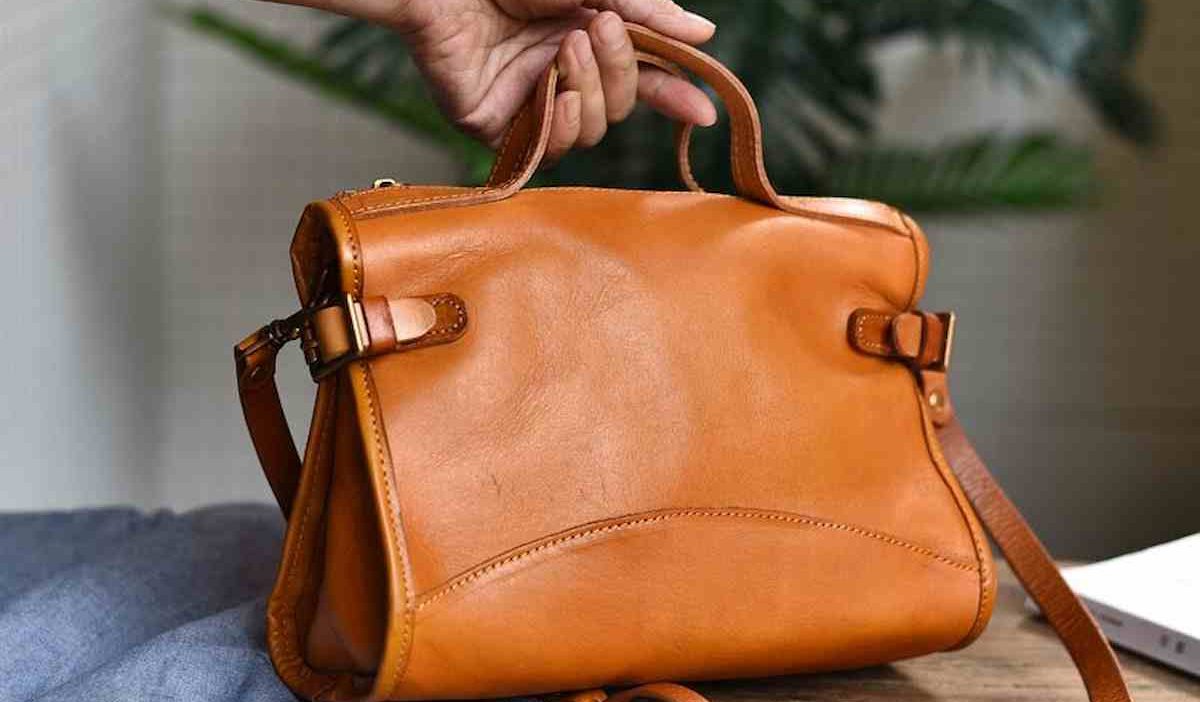 The price of black leather shoulder men bags + cheap purchase