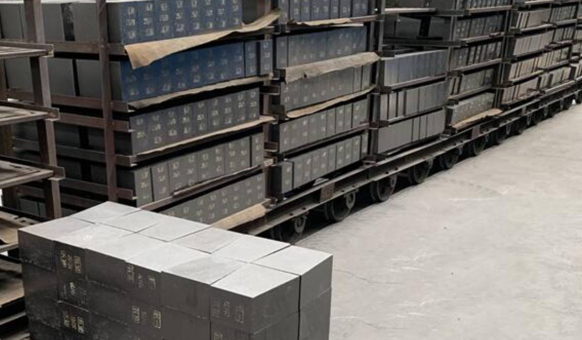 Introduction of magnesia carbon bricks + Best buy price