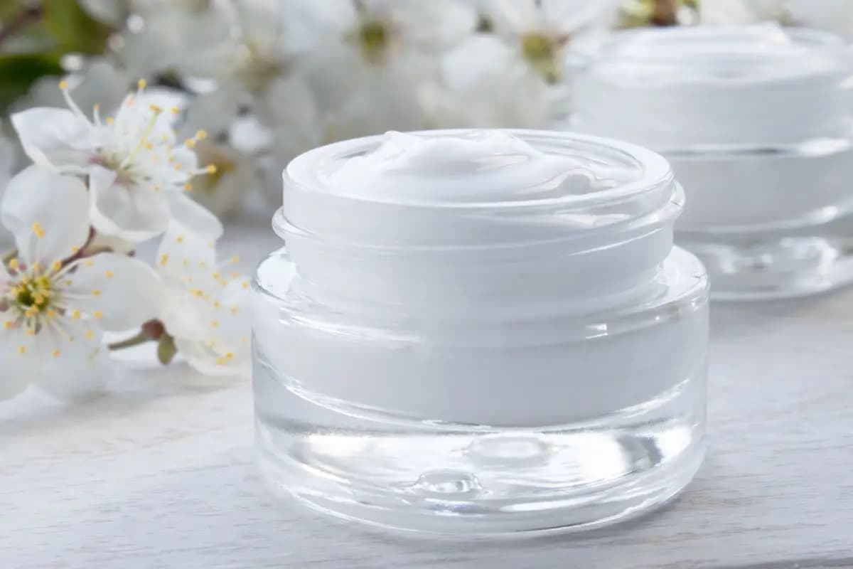 Buy and the Price of All Kinds of Sensitive Skin Moisturizer
