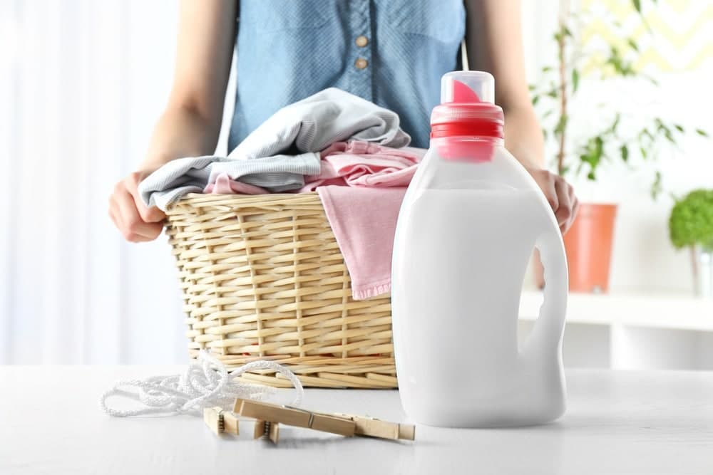 Safe laundry detergent liquid ingredients + reasonable price