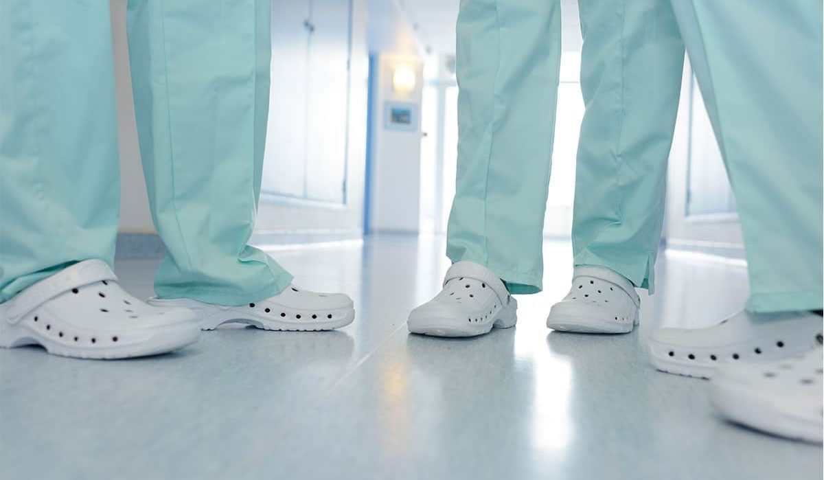 best clog shoes for nurses