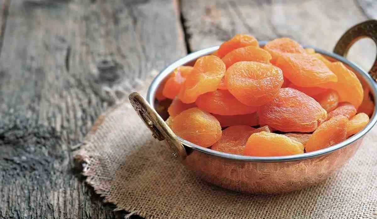 organic dried apricots whole foods for boosting energy