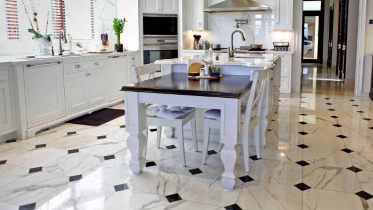 Purchase And Day Price of Laminate Floor Tiles
