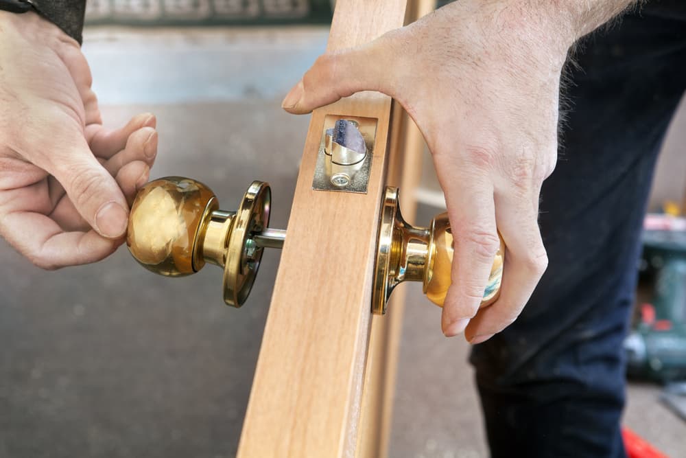 Introduction of door handle lock + Best buy price