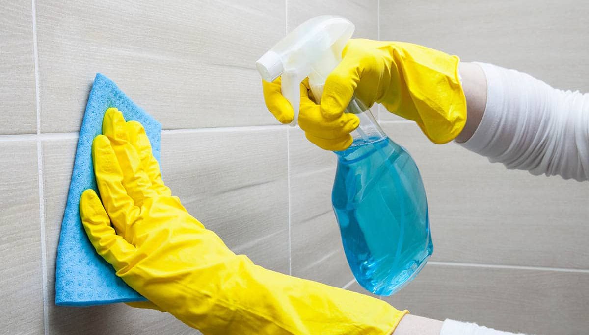 The price of best bathroom floor tiles cleaner chemical liquid spray