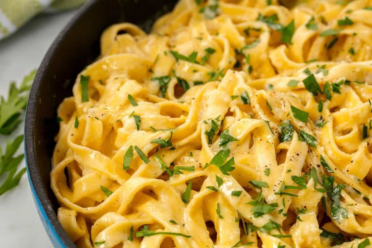 The fettuccine pasta recipe delicious and easy to make