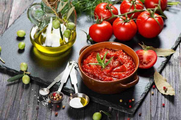 Olive oil and tomato paste | buy at a cheap price