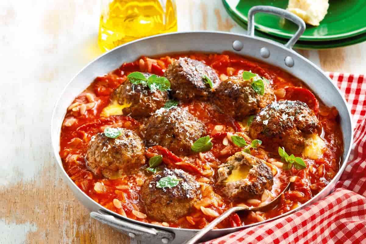 tomato sauce recipe for meatballs
