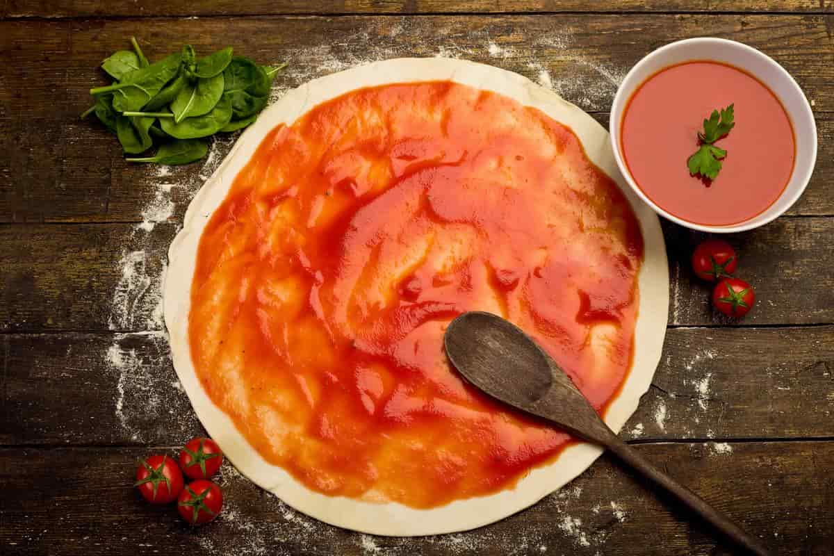 Hot tomato sauce for pizza | buy at a cheap price