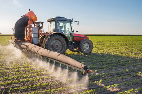 Agricultural Machinery Use and Pesticide Expenditure in maize Production