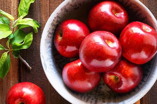 Buy Organic Red Delicious Apples at an Exceptional Price