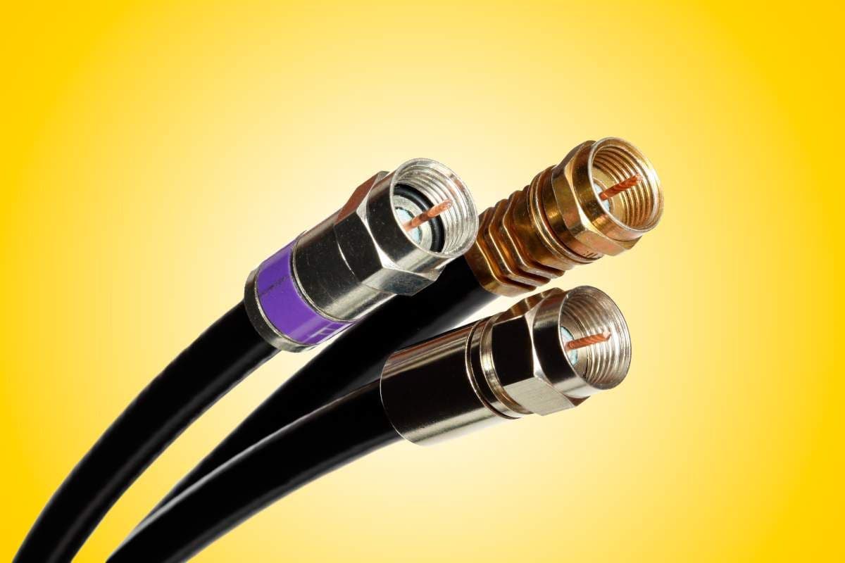coaxial cable bandwidth limit VS optical fiber cable
