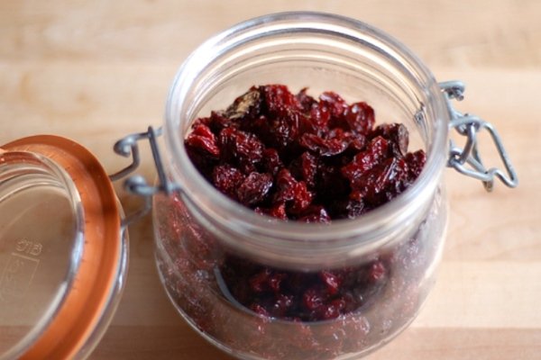 Dried sour cherry purchase price + Properties, disadvantages and advantages