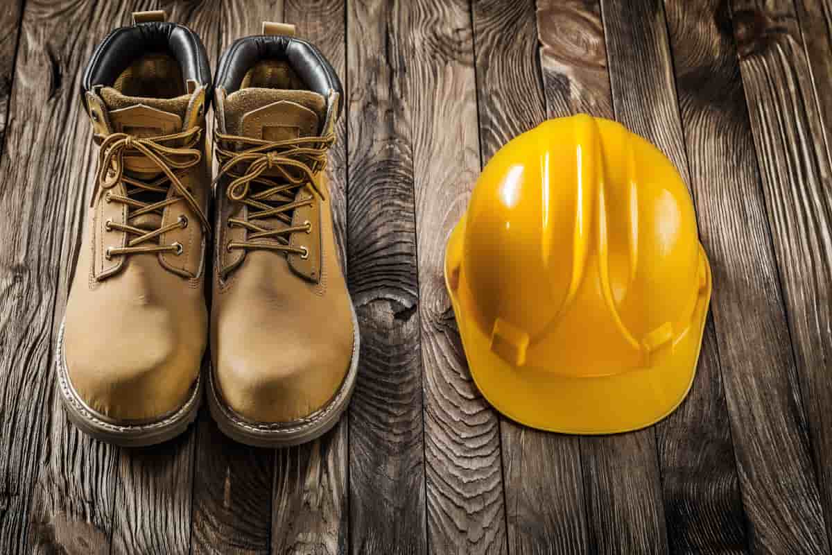 Buy Men Construction Safety Work Boots at an eanchorceptional price