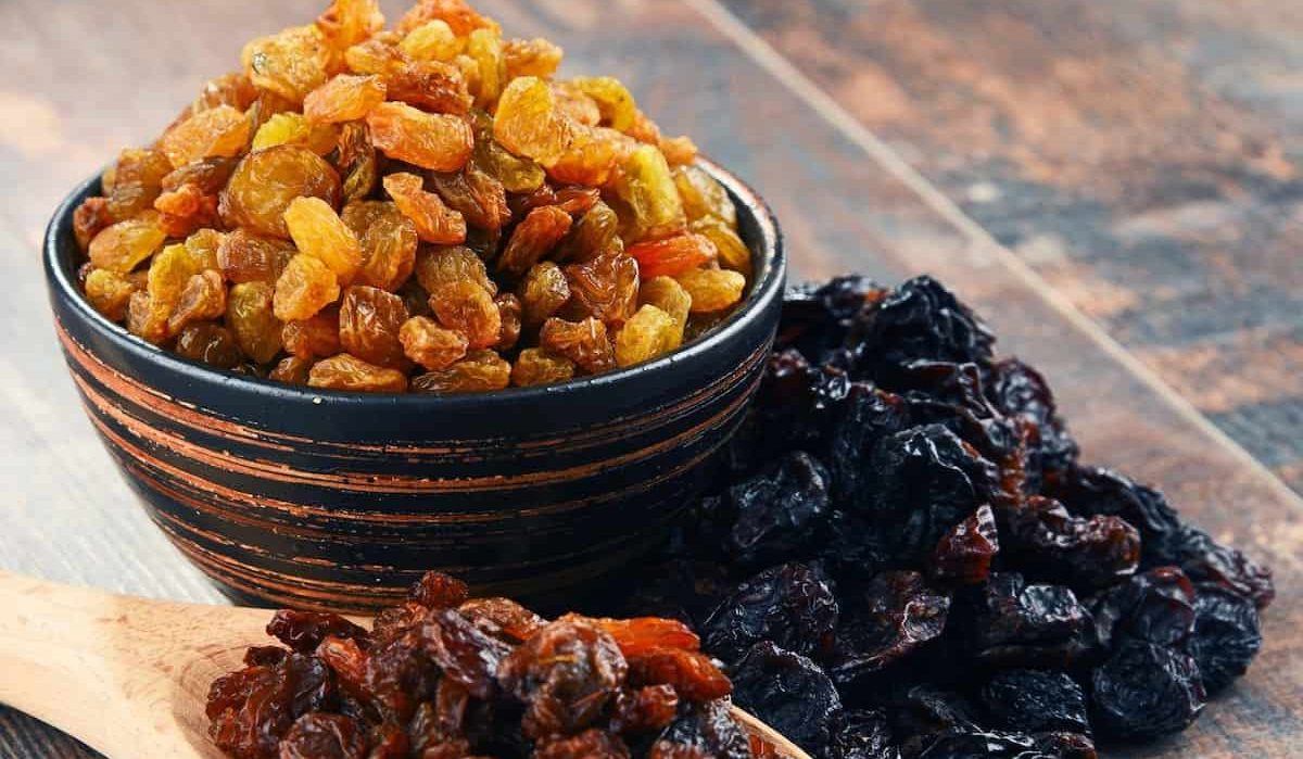 raisins for diabetic person are a good source of iron