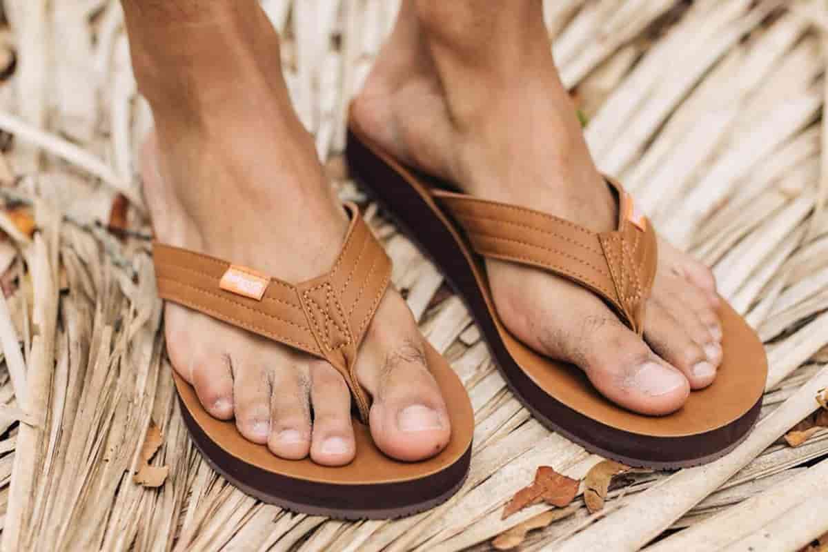 Price and Buy Warm and Cozy Toe Sandals + Cheap Sale