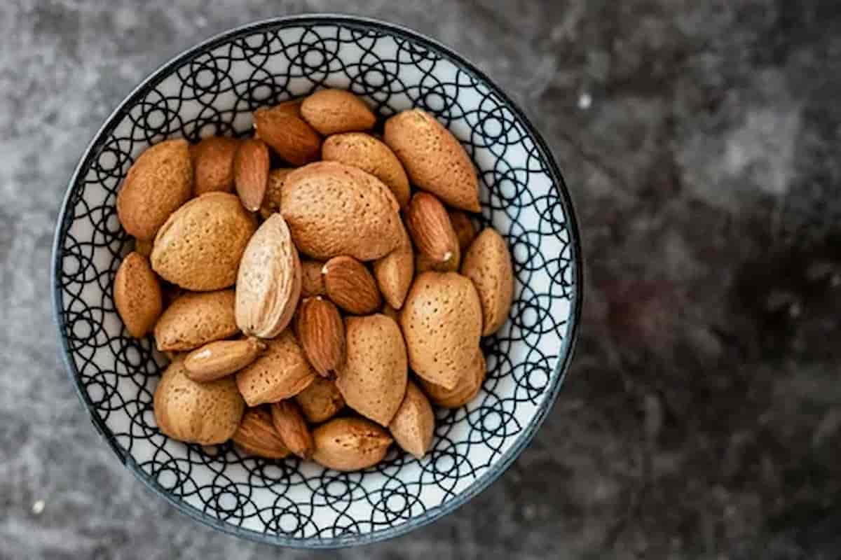 what is special about mamra almonds and the many benefits it has