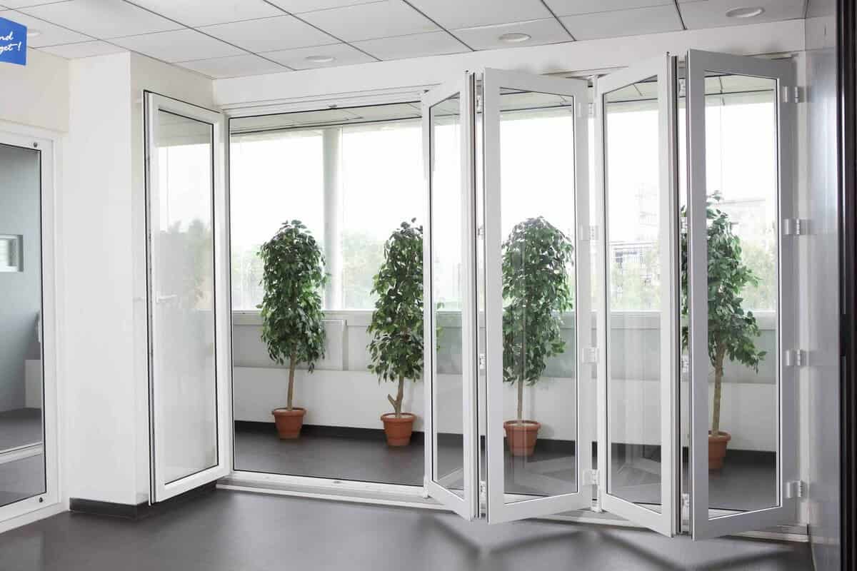 Buy The Latest Types of Folding Door At a Reasonable Price