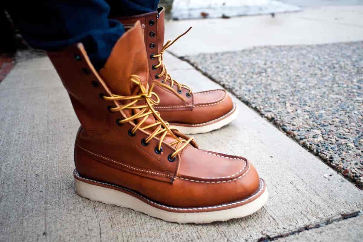 Buy Mens Leather Casual Boots  At an Exceptional Price