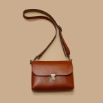 Women's Leather Side Bag with Complete Explanations and Familiarization