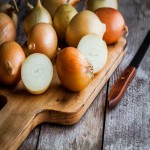 Sri Lanka Onion For 1Kg; Nutritions Fiber Vitamins Mineral Compounds Color Red