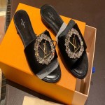 Louis Vuitton Sandals in India; Durable Waterproof Materials Absorb Moisture Fabrics
