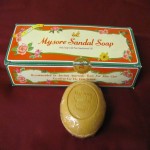 Mysore Sandal Soap in India; Body Hair Sandalwood Oil Glycerin Materials Antibacterial