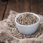 White Pepper in India (Peppercorns) Powder Whole Form Enhancing Digestion Preventing Illness