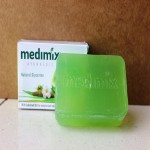 Medimix Soap 125gm; Glycerin Coconut Oil Ingredient 3 Color White Cream Green