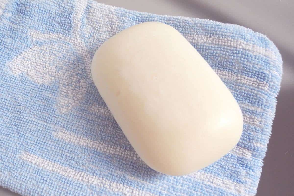 Himalaya Soap (Hands Face Wash) Natural Ingredients Fresh Lively Skin