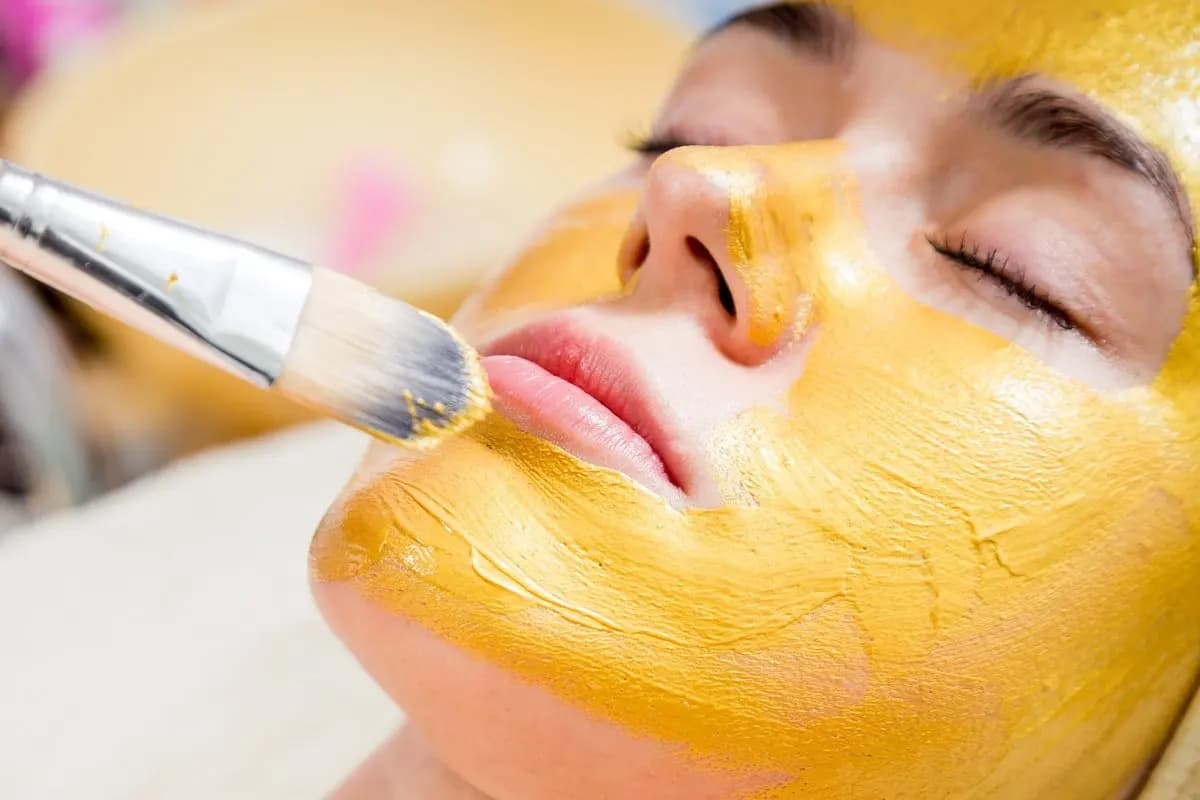Vicco Turmeric in India; Remove Dead Skin Cells Pimples Acne Clean Pores