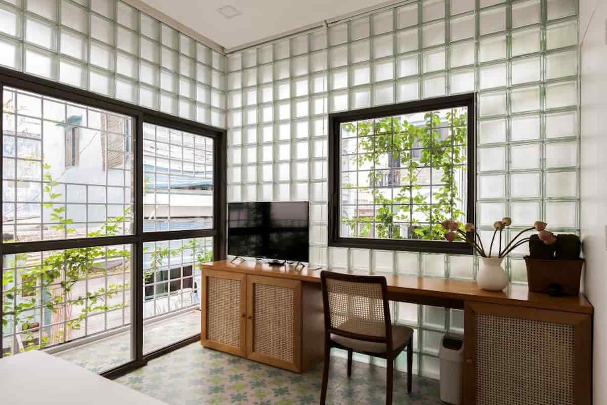 Glass Brick in Chennai; Prevent Direct Light Passage 3 Types Transparent Matte Patterned