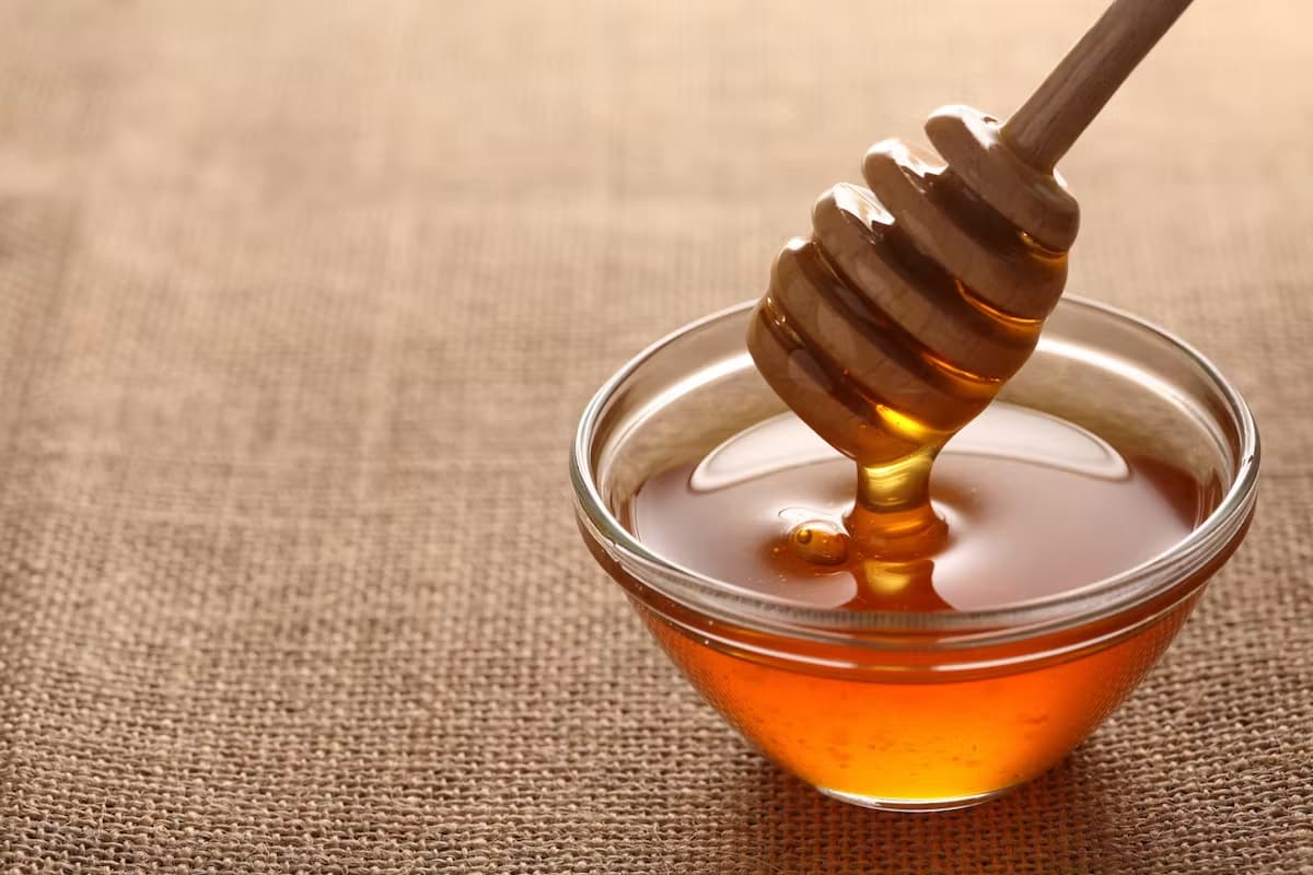Pure Honey per kg in India; Antioxidants Anti cancer Antibacterial Contain Glucose Fructose