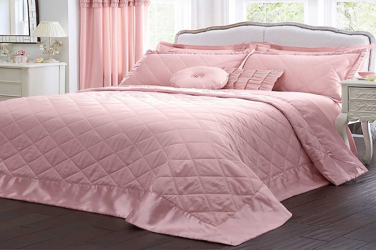 Pink Quilted Bedspread; 2 Components Quilt 1 Pillow Sham Queen King Twin Sizes