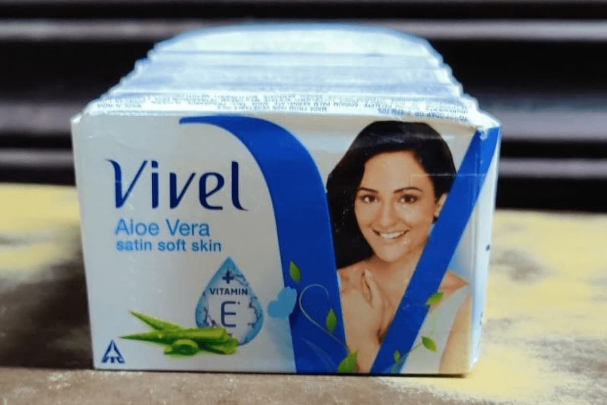 Vivel Soap in India; Face body Antibacterial 3 Application Hydration Cleansing Clarification