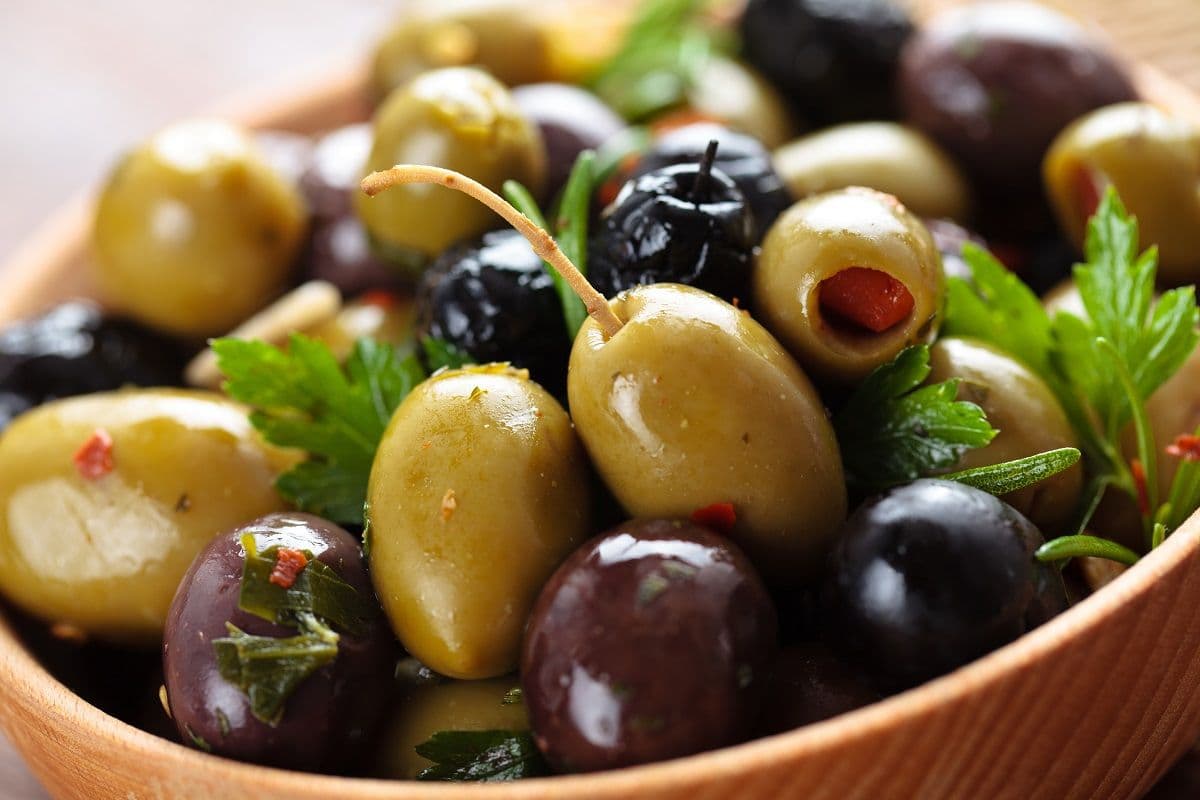 Olive Pickle; Seedless Pitted Coriander Tarragon Mint Herbs Antioxidants Iron