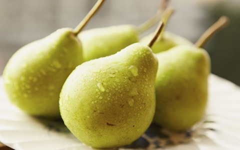 Soft Green Pear with Complete Explanations and Familiarization