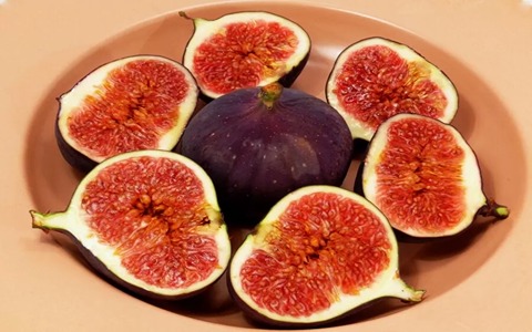 Are Dried Figs Good for Acid Reflux?