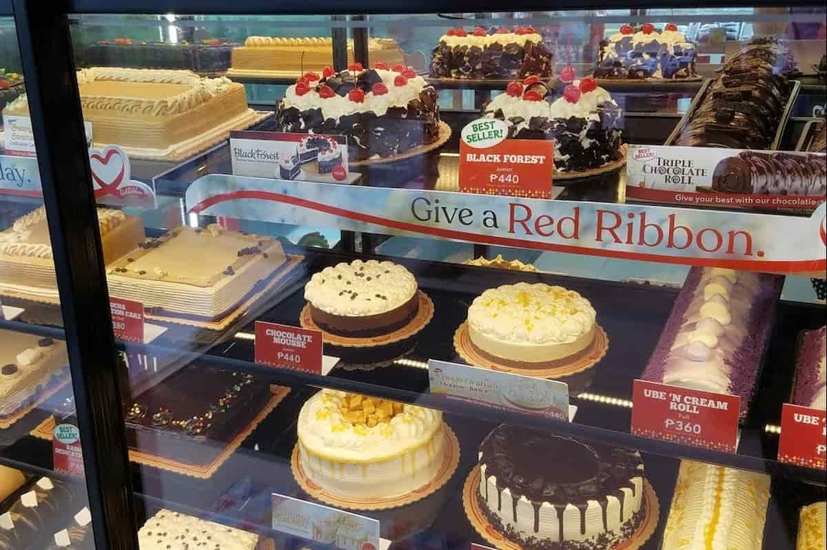 Red Ribbon Cake