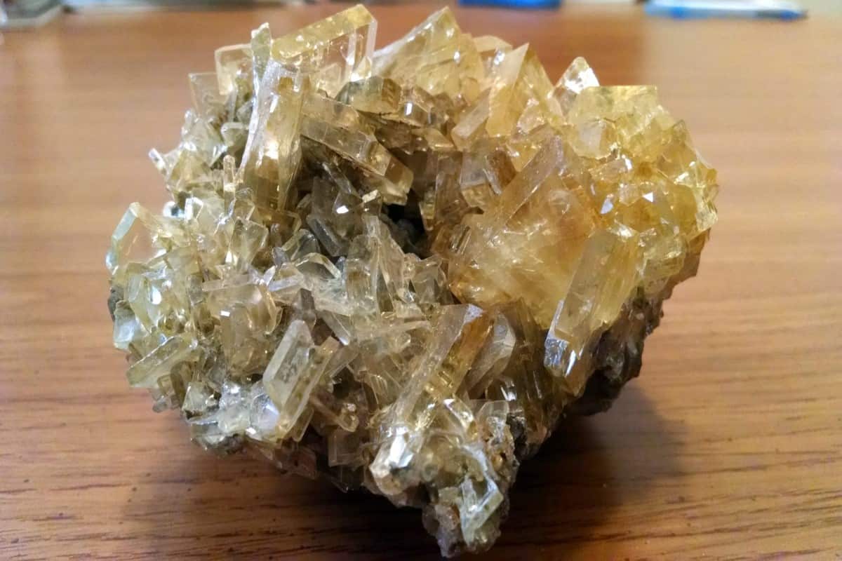 golden barite crystals