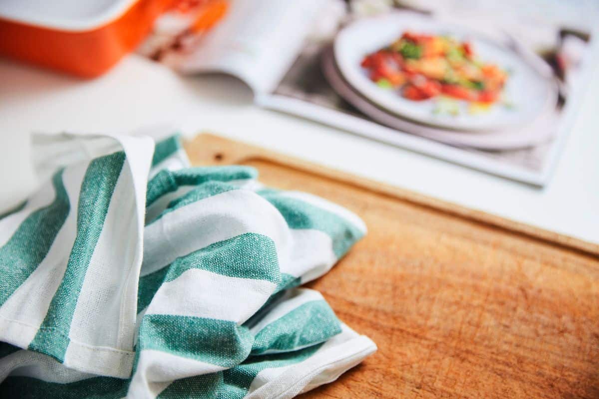 kitchen hand towel